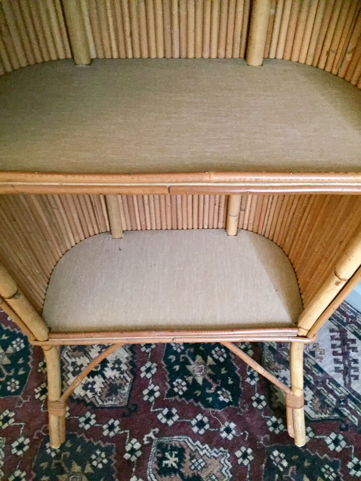 Rattan bar