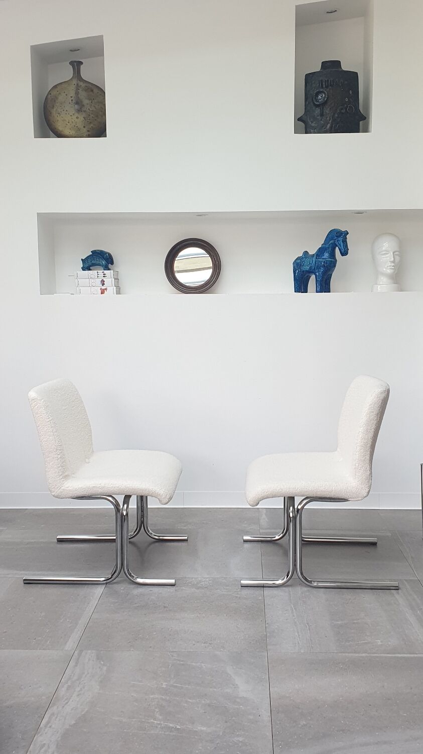 Pair of loop design heaters