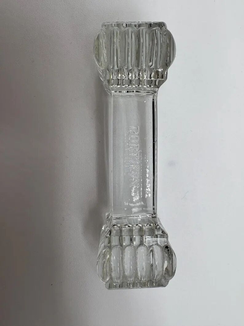 6 Portieux Art Deco knife rests in transparent moulded glass, French glassware from the 1930s.