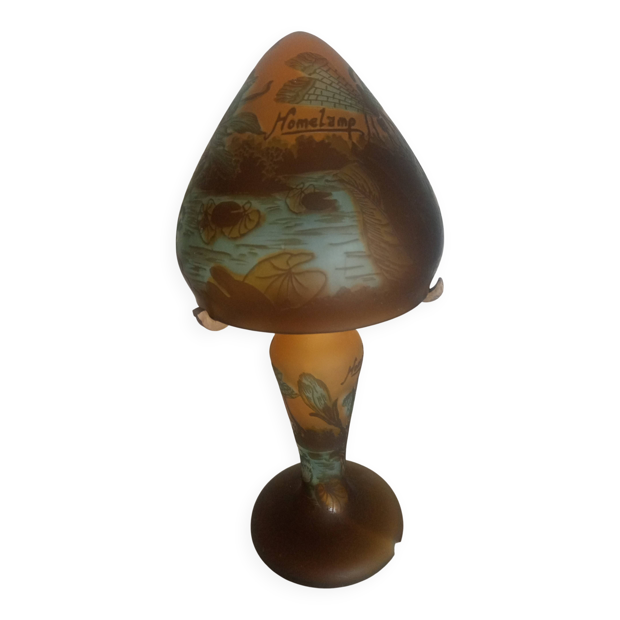 Homelamp "champignon" Polychrome glass, lake-themed decoration, dragonfly