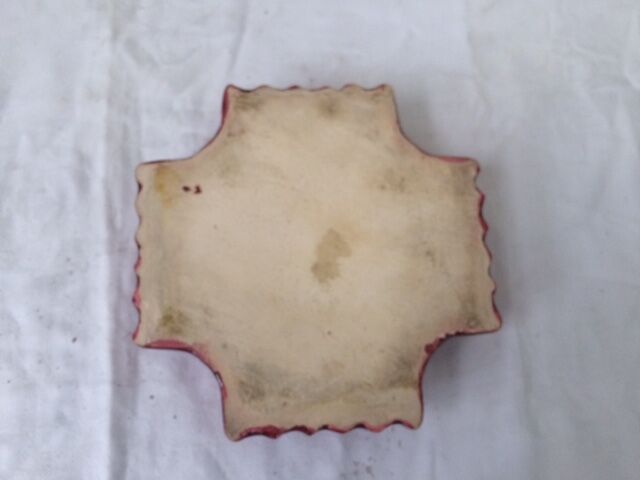 Ashtray red enamelled ceramics in geometric design and the 1950s vintage