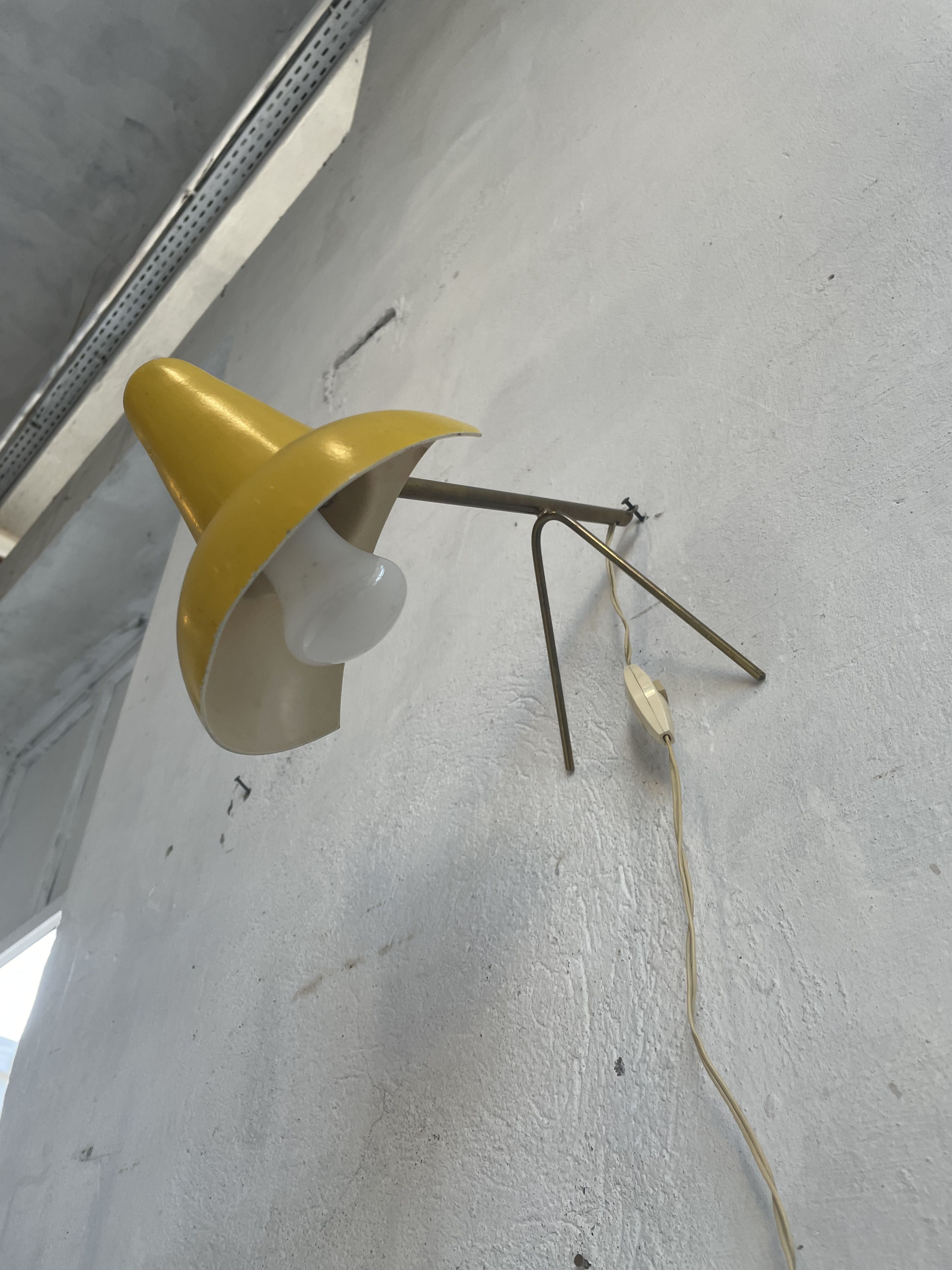 Lampe de bureau cocotte jaune