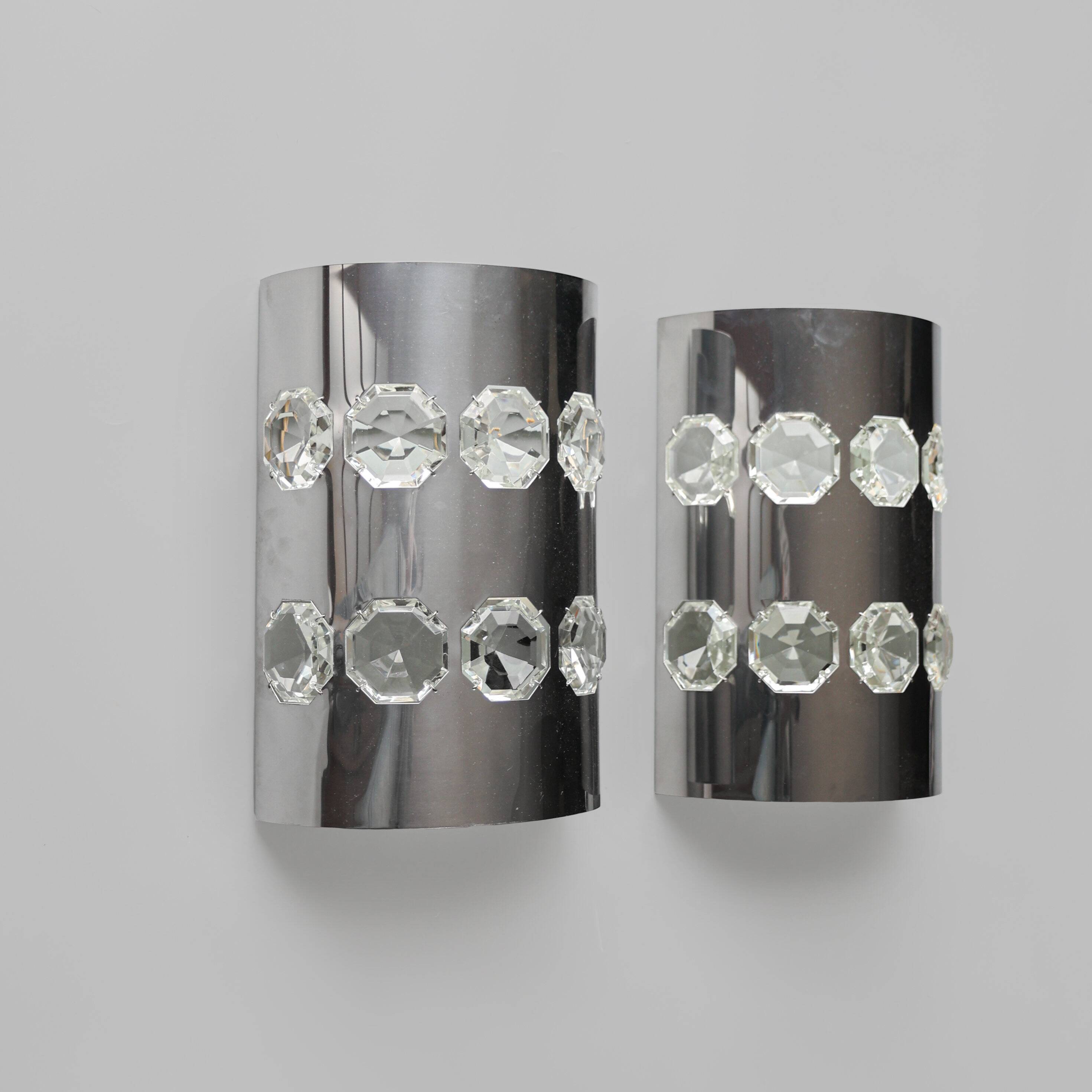 Set of 2 chromed / glass sconces by Oscar Torlasco, 1970s, Italy.