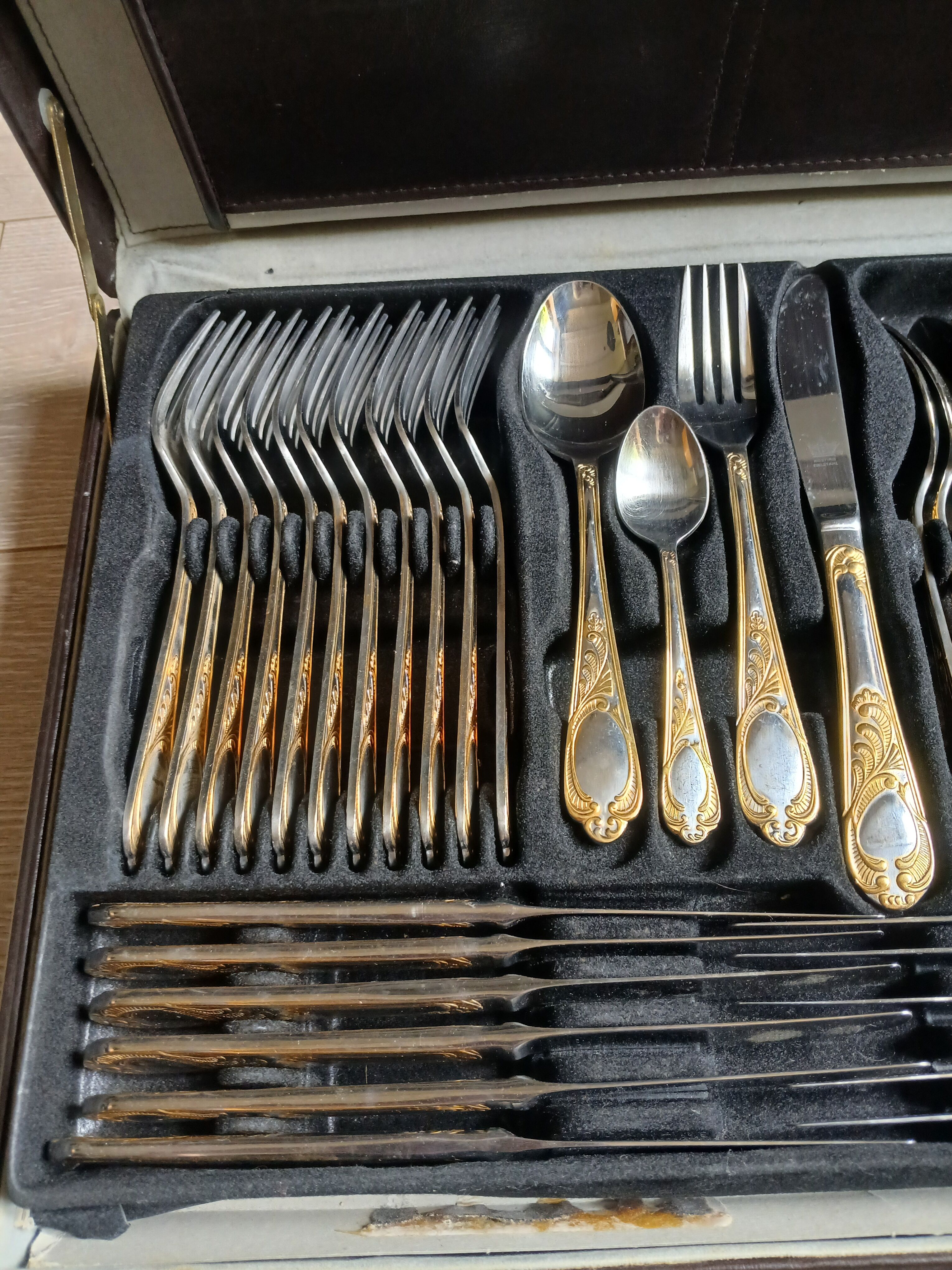 Ménagère de luxe SBS Solinger 63 pieces