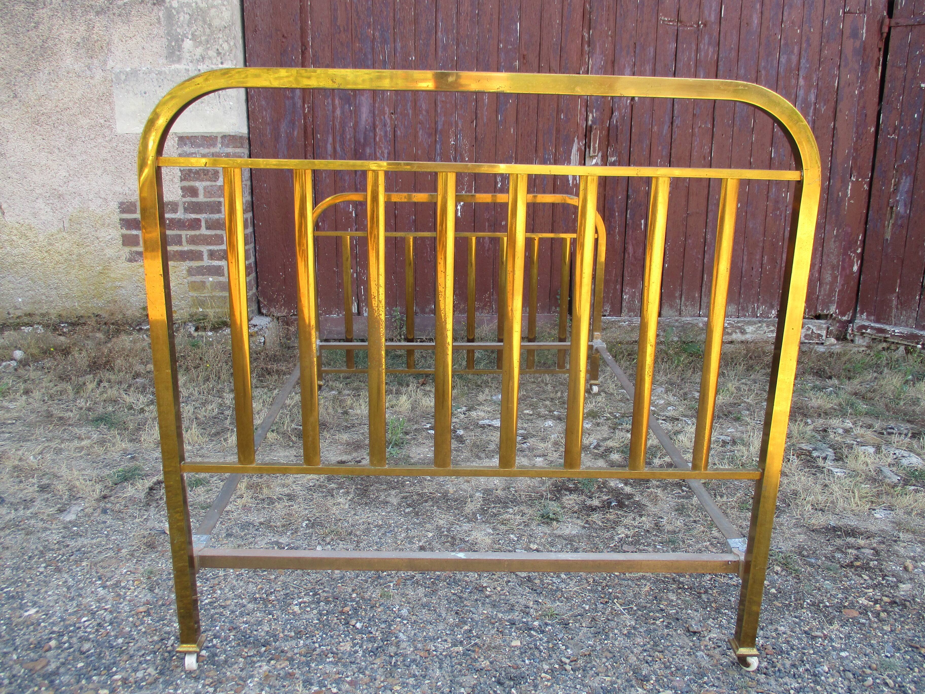 Old bed napoleon iii in gilded brass on wheels