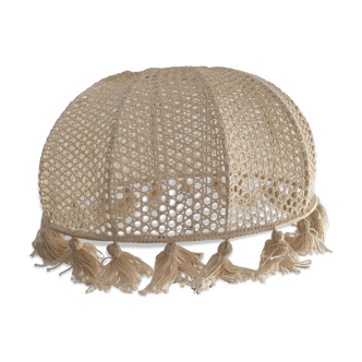 Openwork mesh lampshade