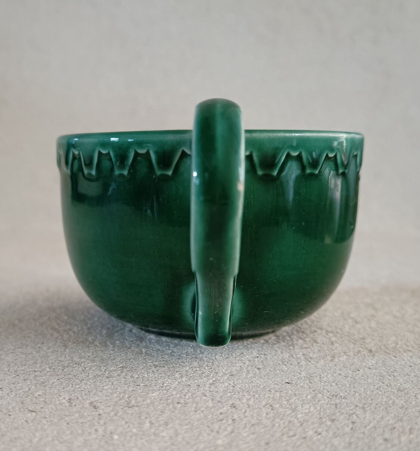 Tasse en faïence José Pober