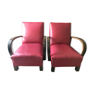 deux fauteuils rouges
