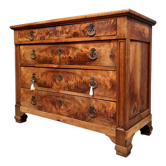 Chest of drawers from the Restoration period / Louis Philippe in blond mahogany
