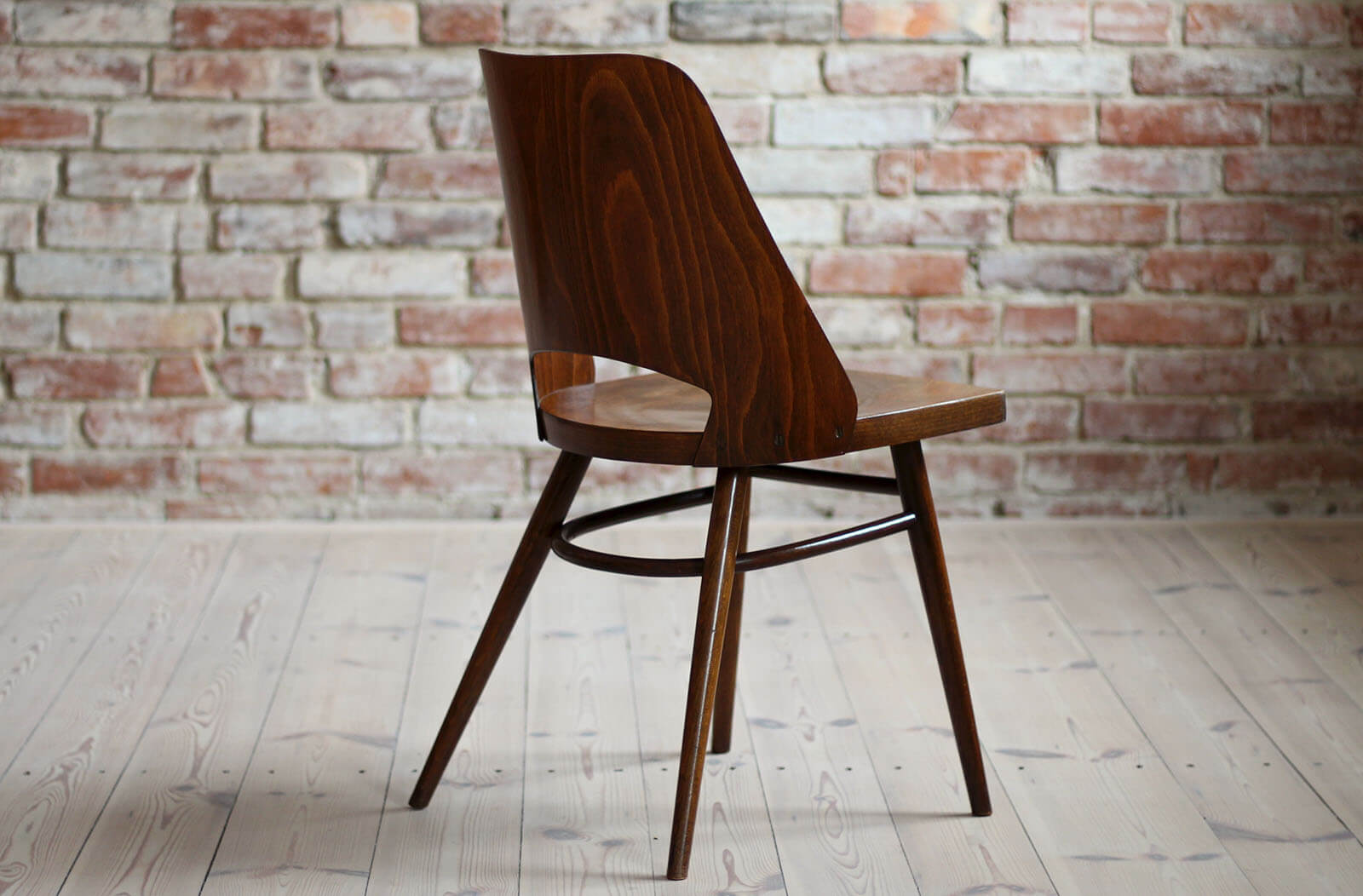 Set of 4 Dining Chairs by Radomir Hofman for TON, Model 514, Beech Veneer
