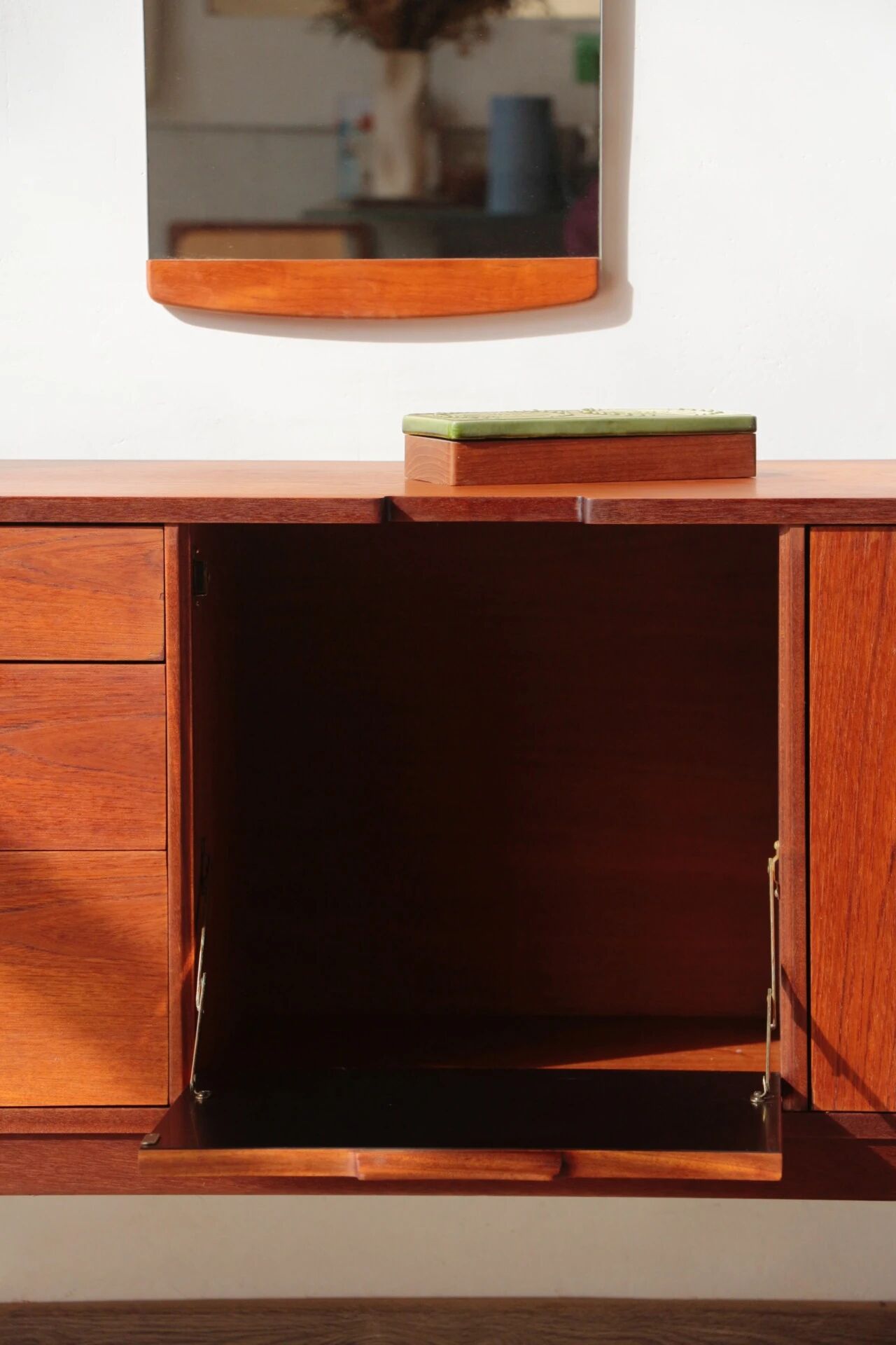 Enfilade Nathan in teak (1960s) – restored English design