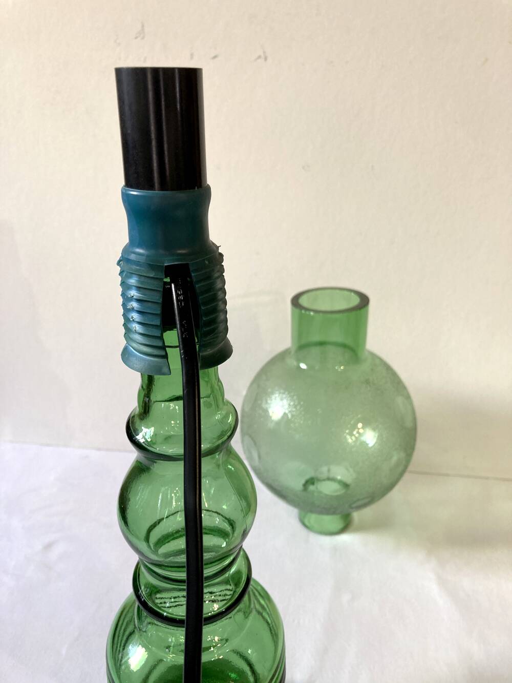 Cevin lamp in green glass