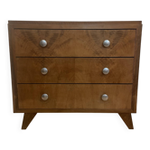 Walnut chest of drawers