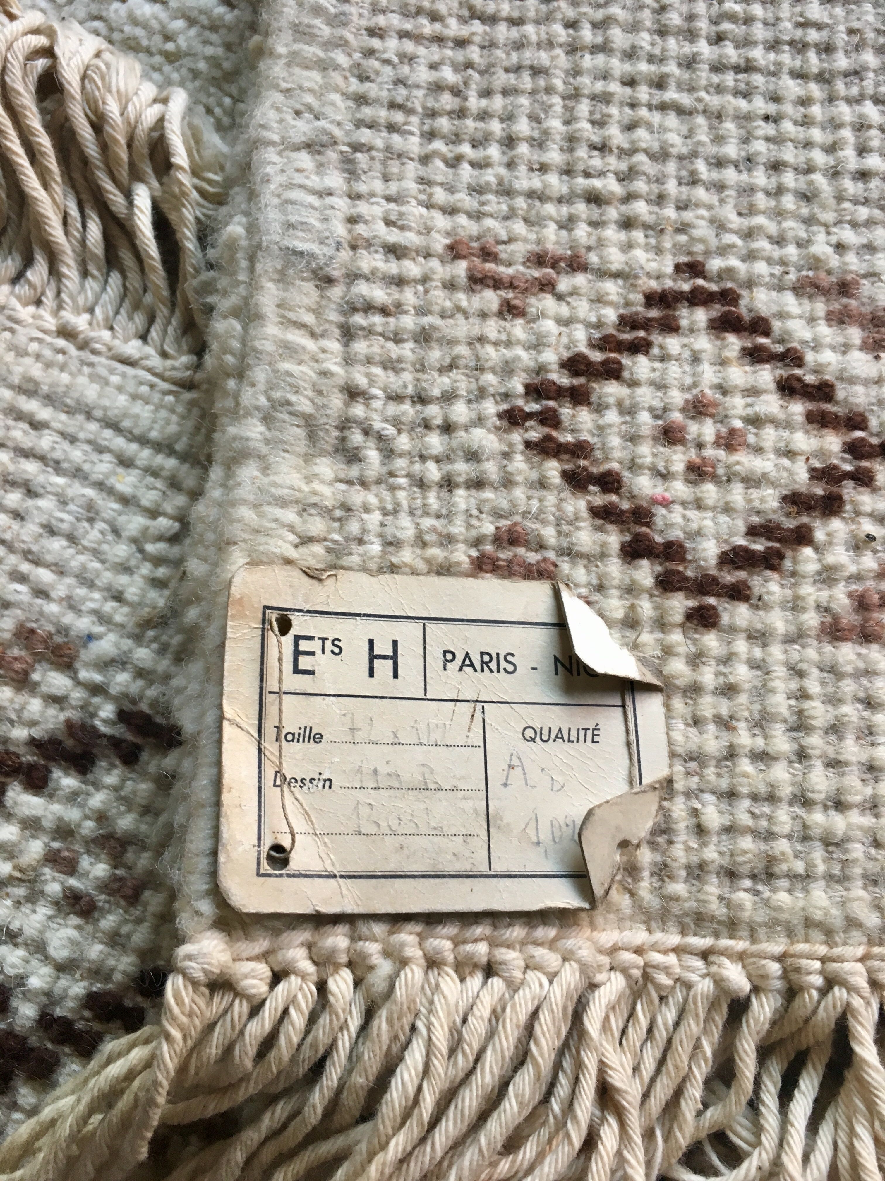 Berber carpet in wool 71x143cm