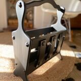 Magazine holder