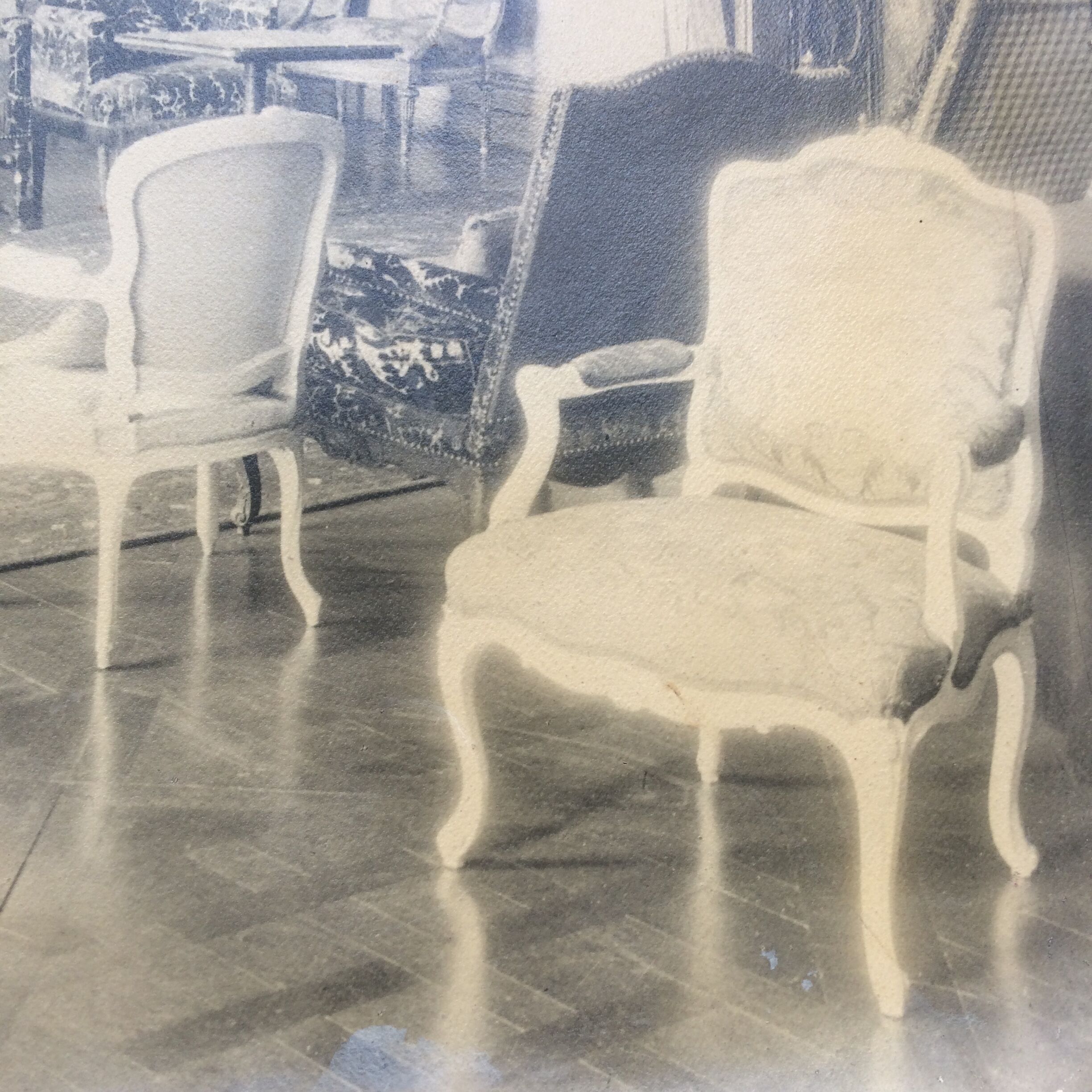 Photograph of the living room of a castle