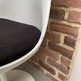 4 Saarinen knoll tulip chairs