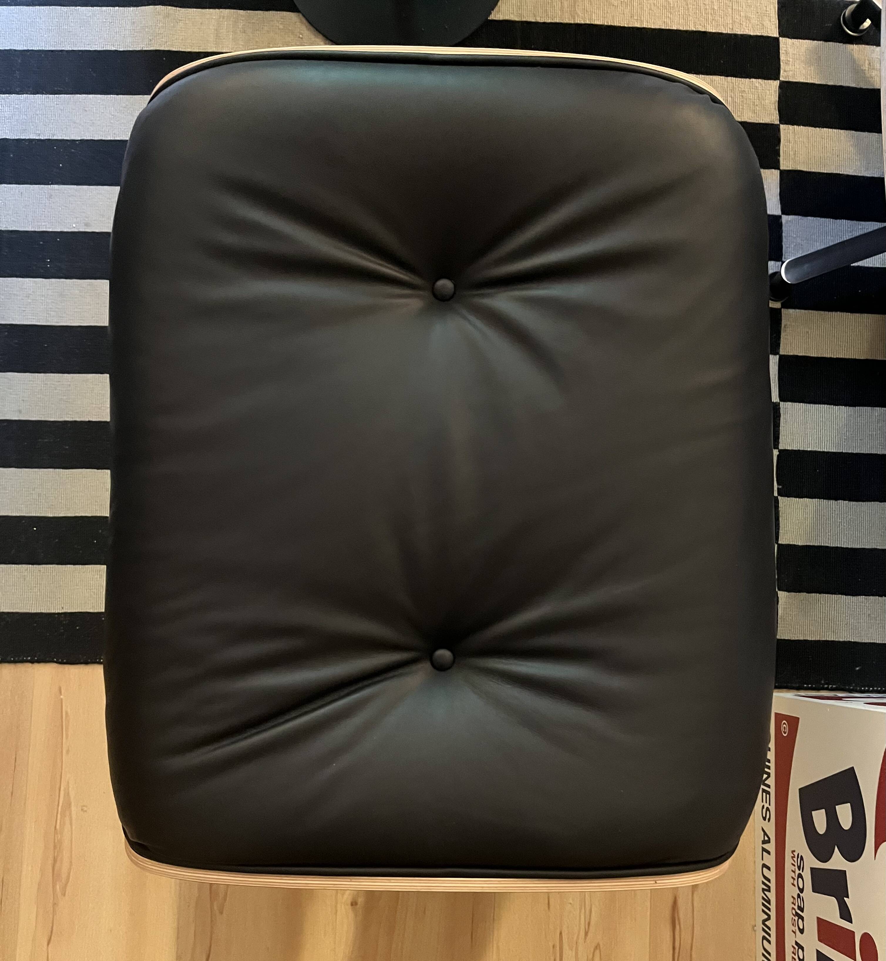 Charles Eames lounge chair