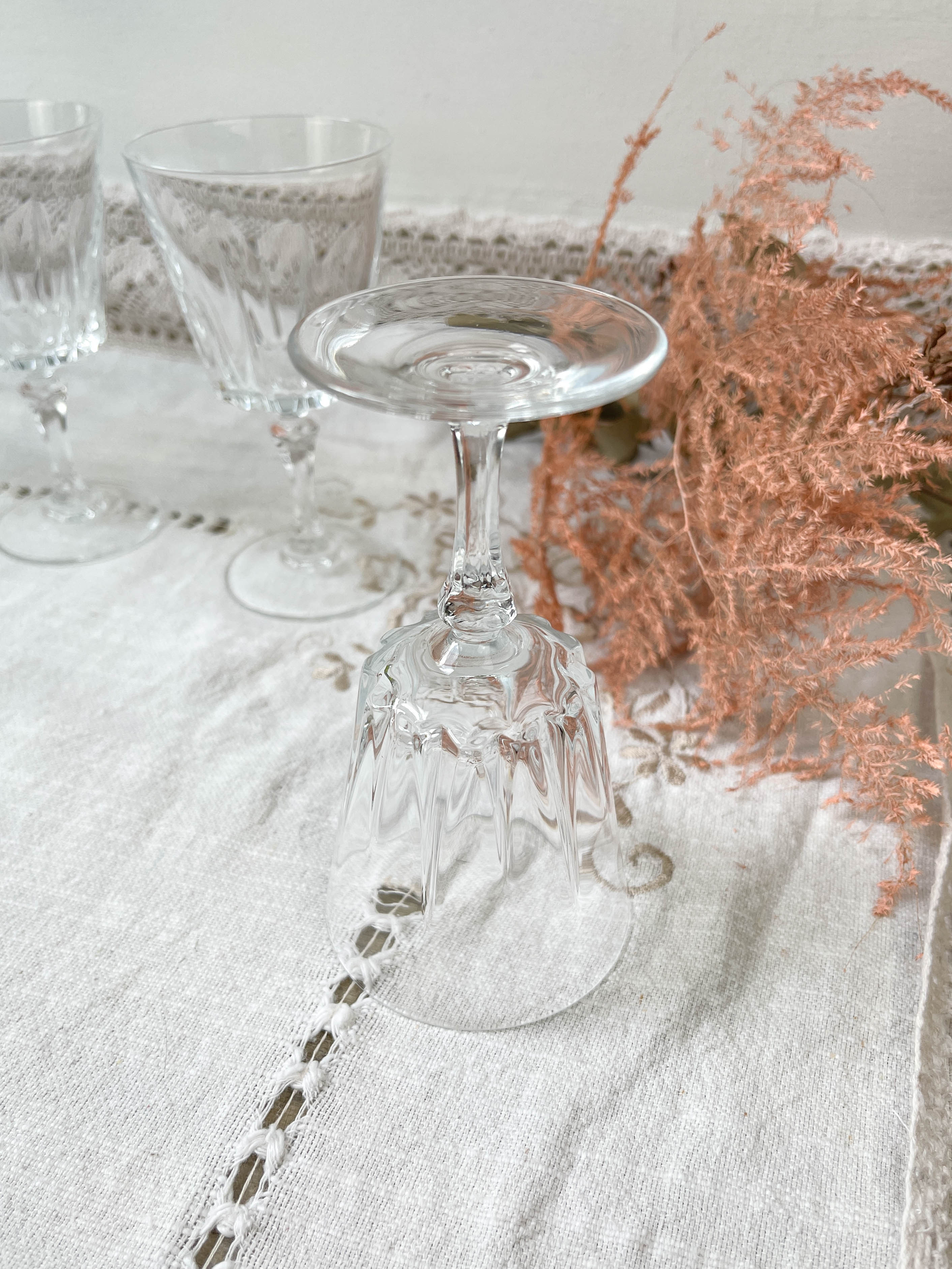 6 Cristal D'Arques white wine glasses model "VERSAILLES"