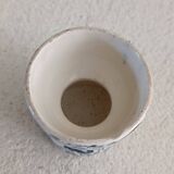 Iron earth egg cup