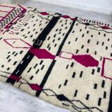 Handmade Moroccan Berber rug 284 x 176 CM