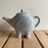 Elephant teapot