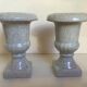 Paire de vases Médicis