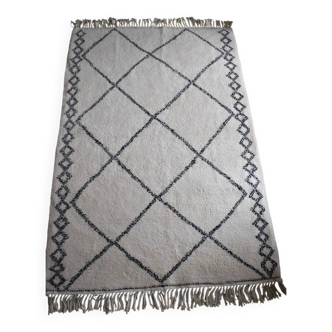 Tapis boujaad blanc-noir en laine naturel tissé à la main taille 250×150