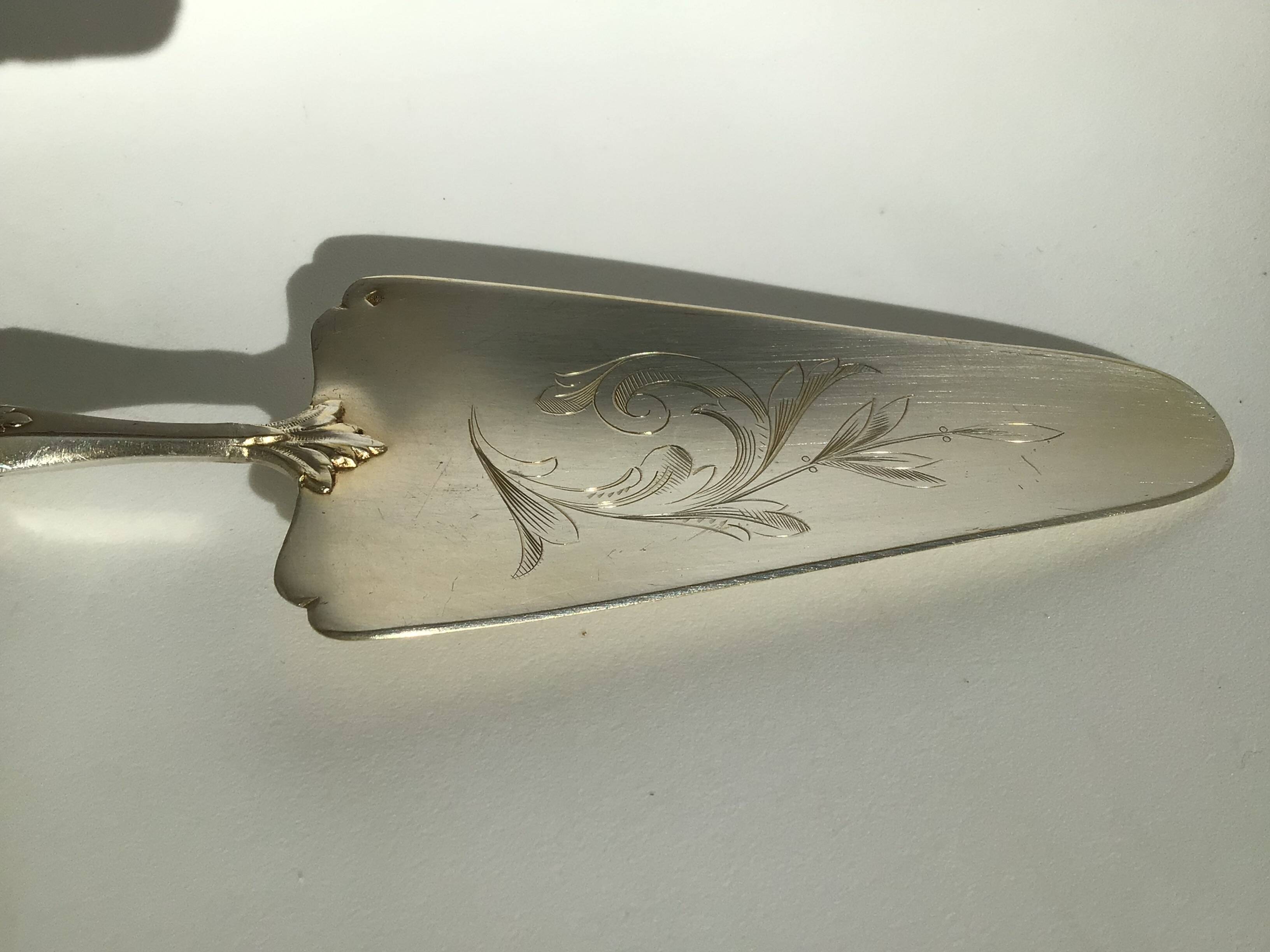 Cake or pie server 19th century silver metal engraved punch