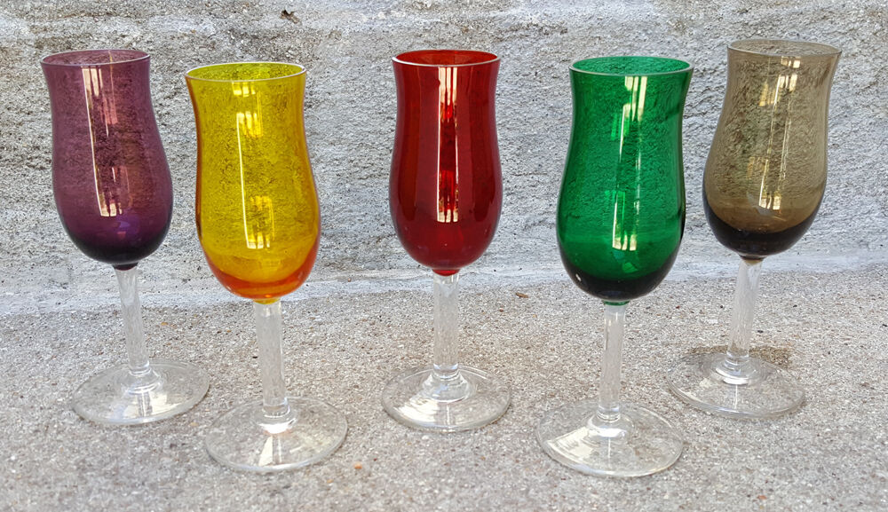 5 feet to liquor multicolor glass set