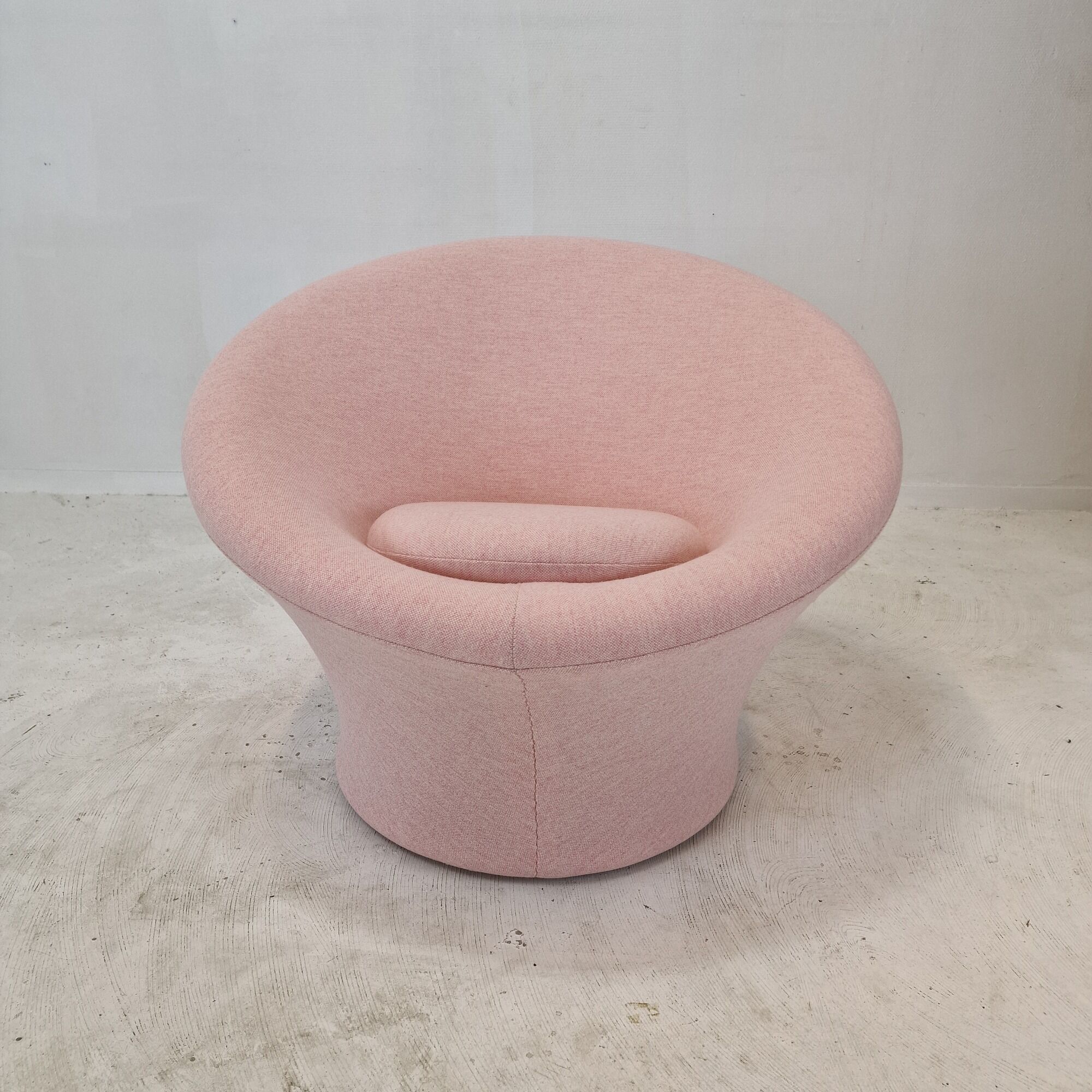 Mushroom Armchair by Pierre Paulin for Artifort, 1980's