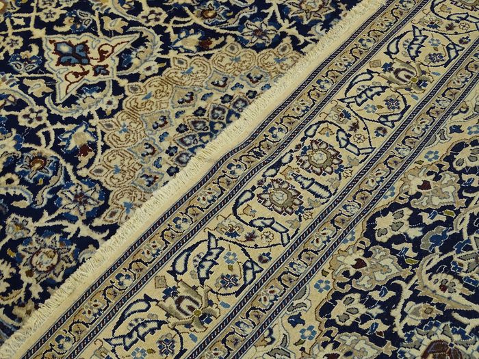 Naïn laine persian carpet - silk circa 1980