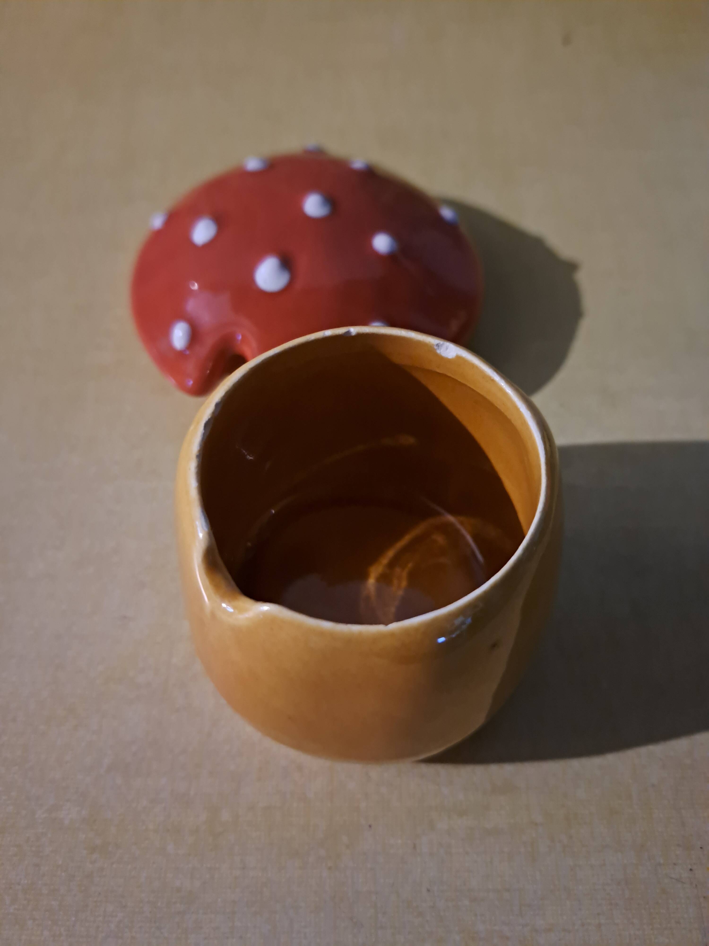 Salt shaker, pepper shaker, mustard slushie Vallauris vegetable and mushroom service