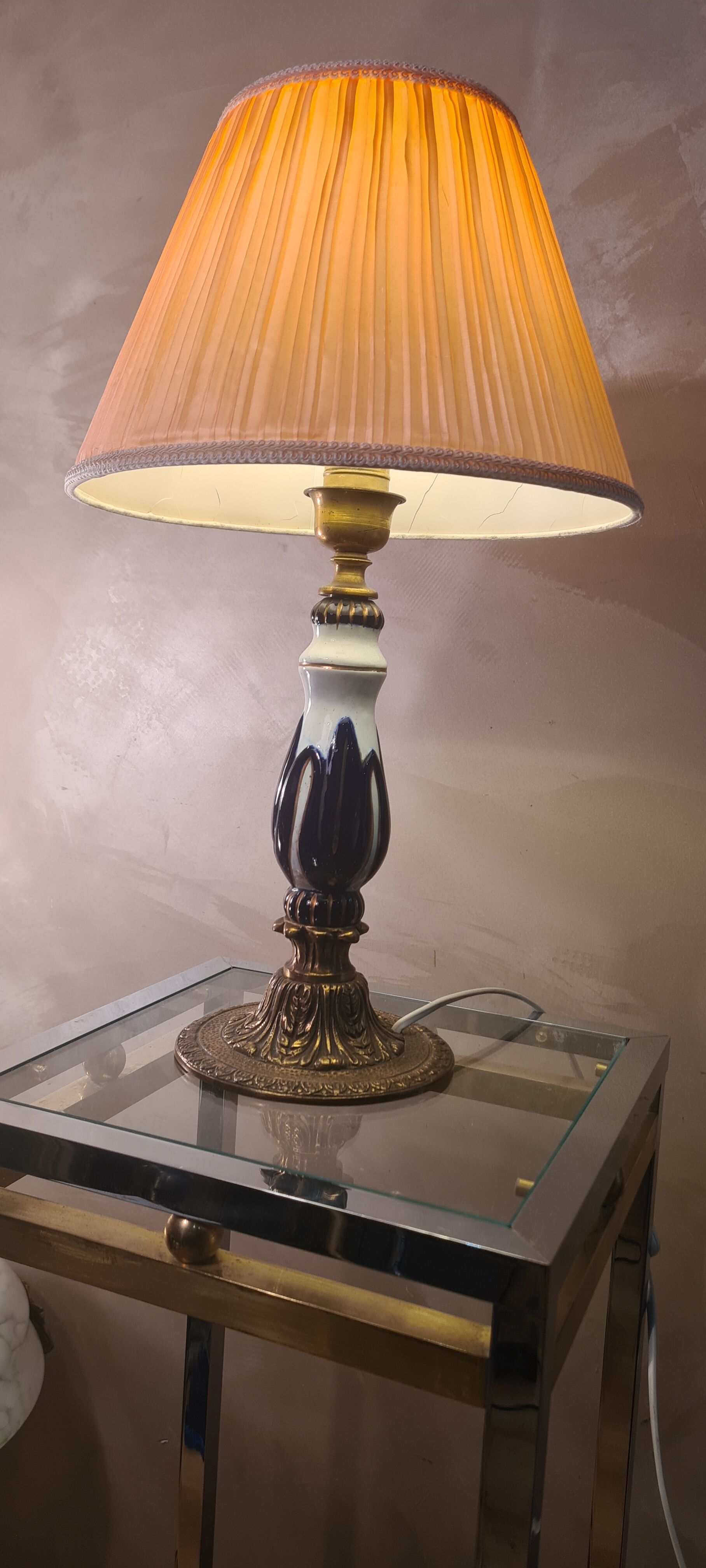 Ceramic and bronze foot lamp, pleated lampshade old pink 48x29 art deco