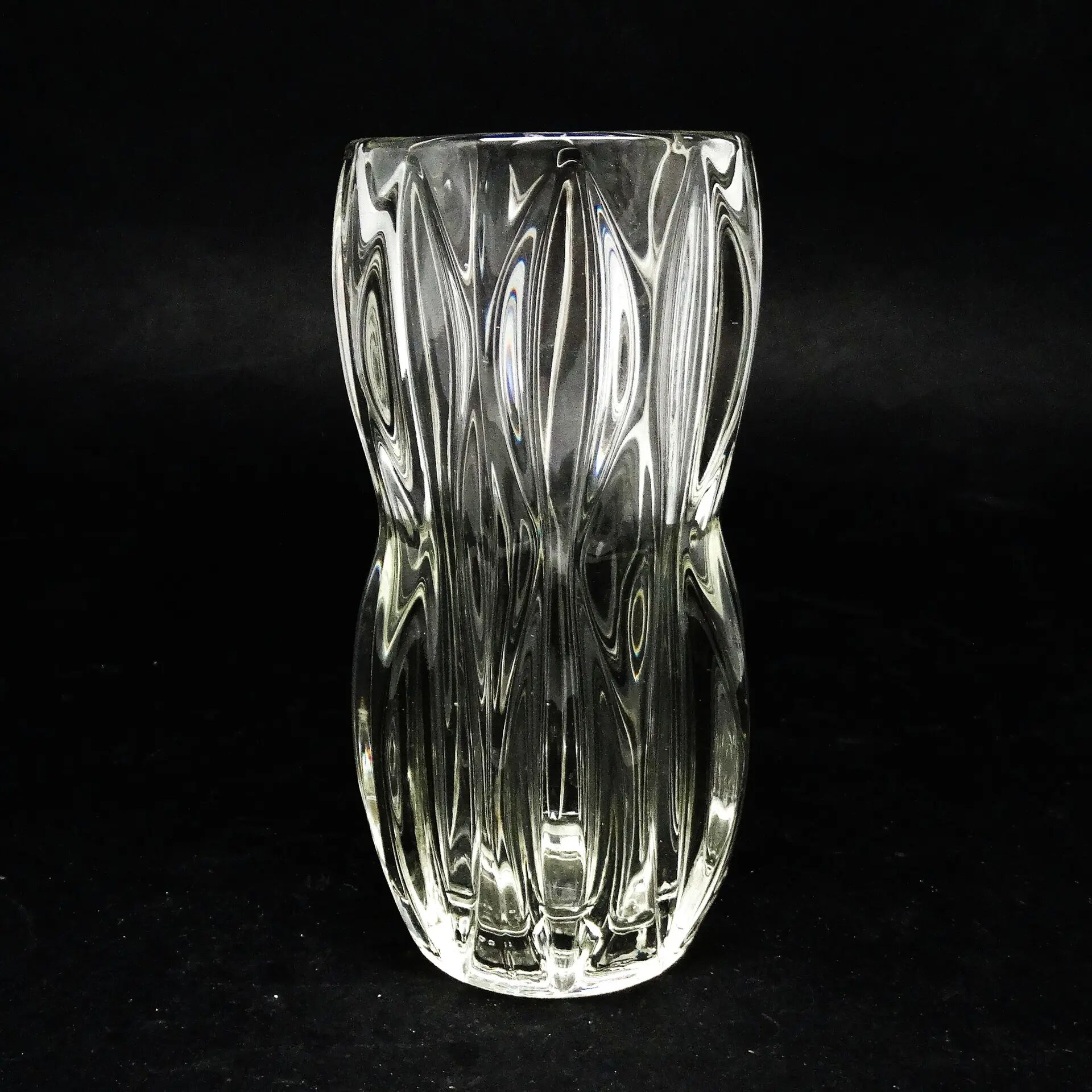 Vase, art déco, en verre violet, conçu par R. Schrotter, Inwald Glassworks, Tchécoslovaquie, années 1930