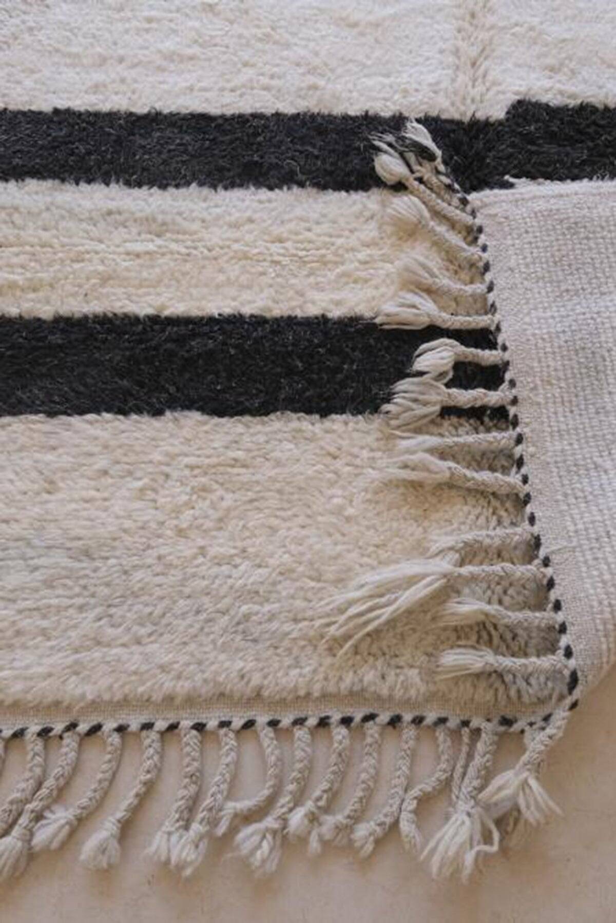 Traditional Moroccan Berber rug 150 x 250 cm - custom made