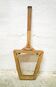 Raquette ancienne en bois avec cadre