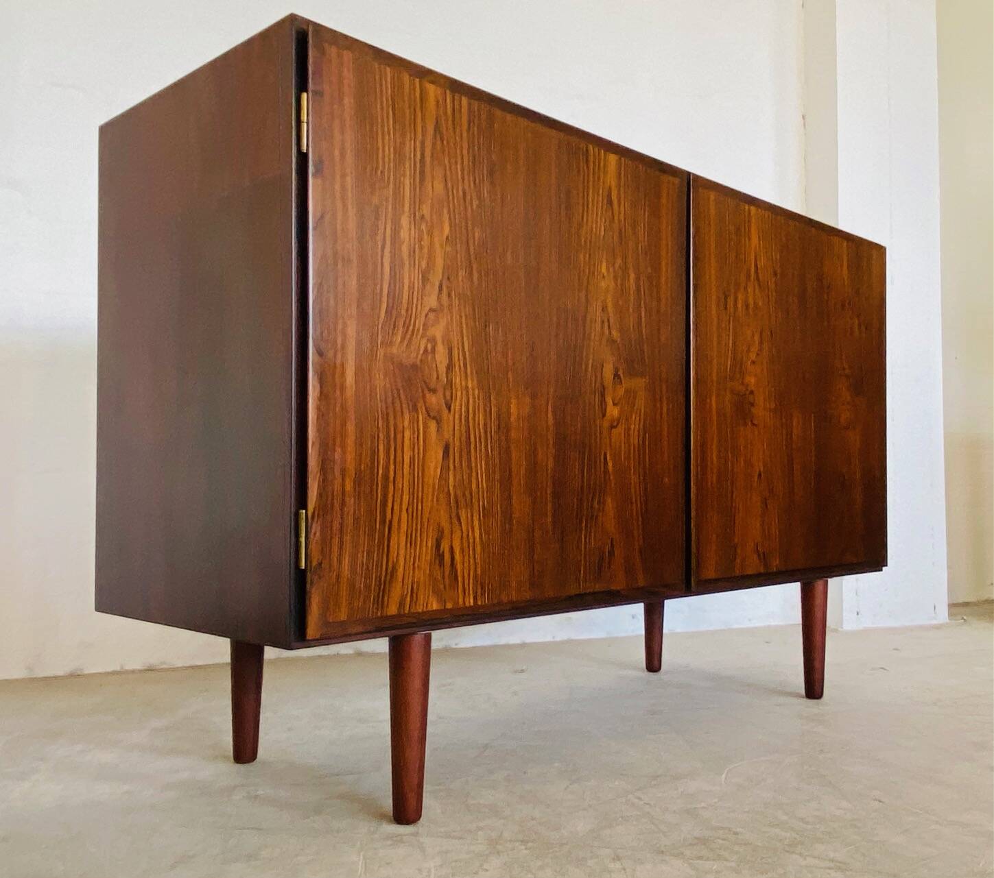 Vintage retro Danish mid-century rosewood sideboard by Gunni Omann, 1960s