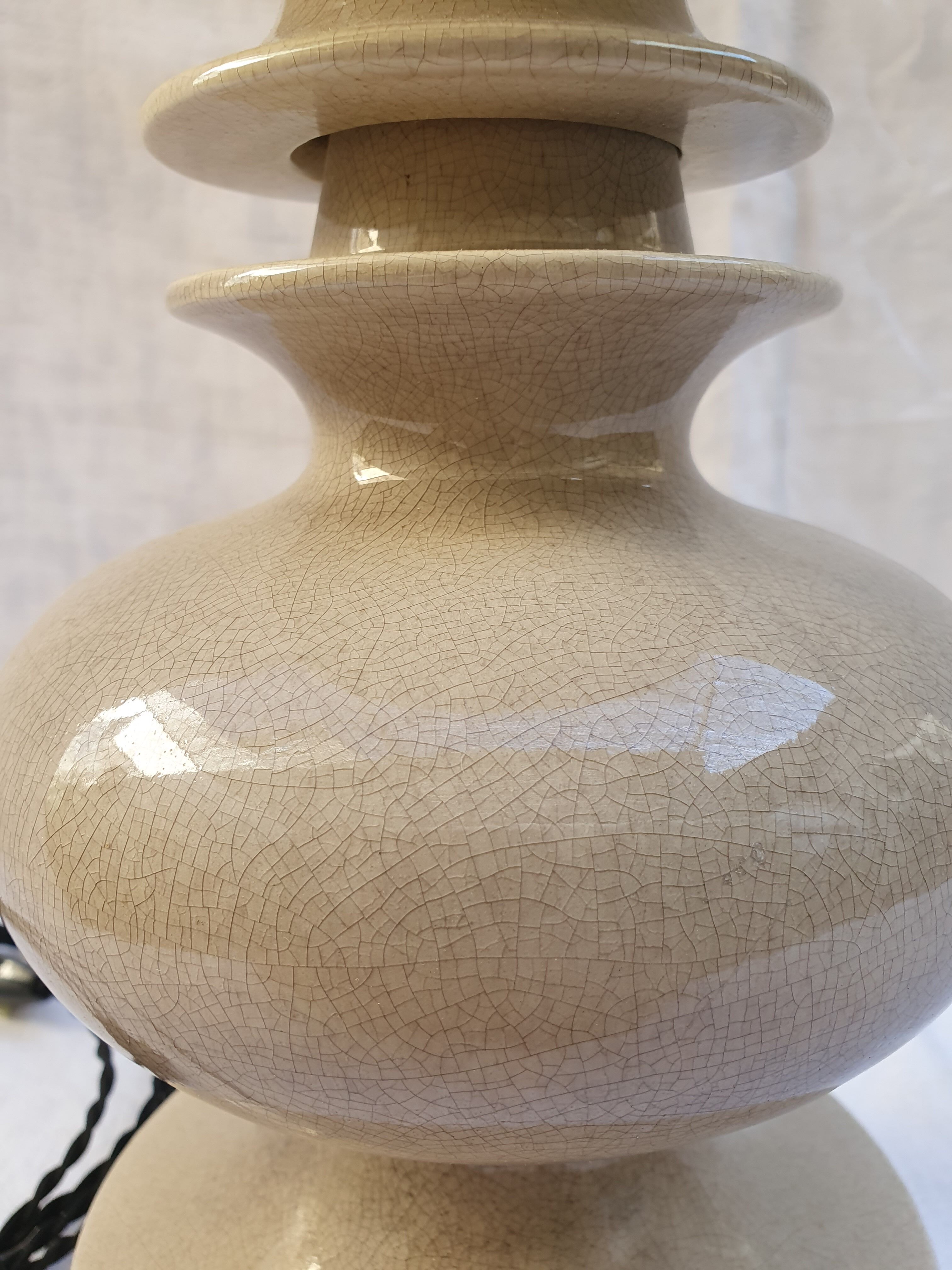 Ceramic lamp foot