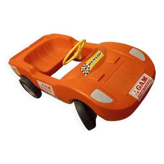 Pedal car