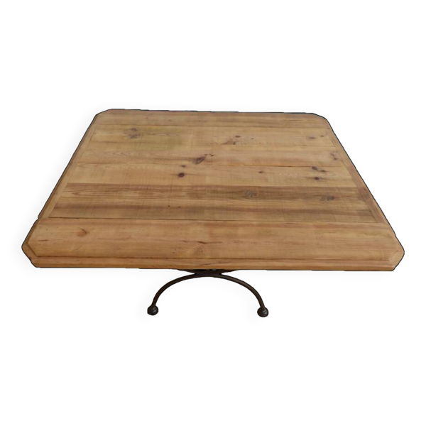 Table bass plateau en bois massif et son pied en fer forgé