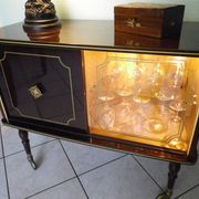Meuble bar lumineux, corpus en bois laqué 1960/1970