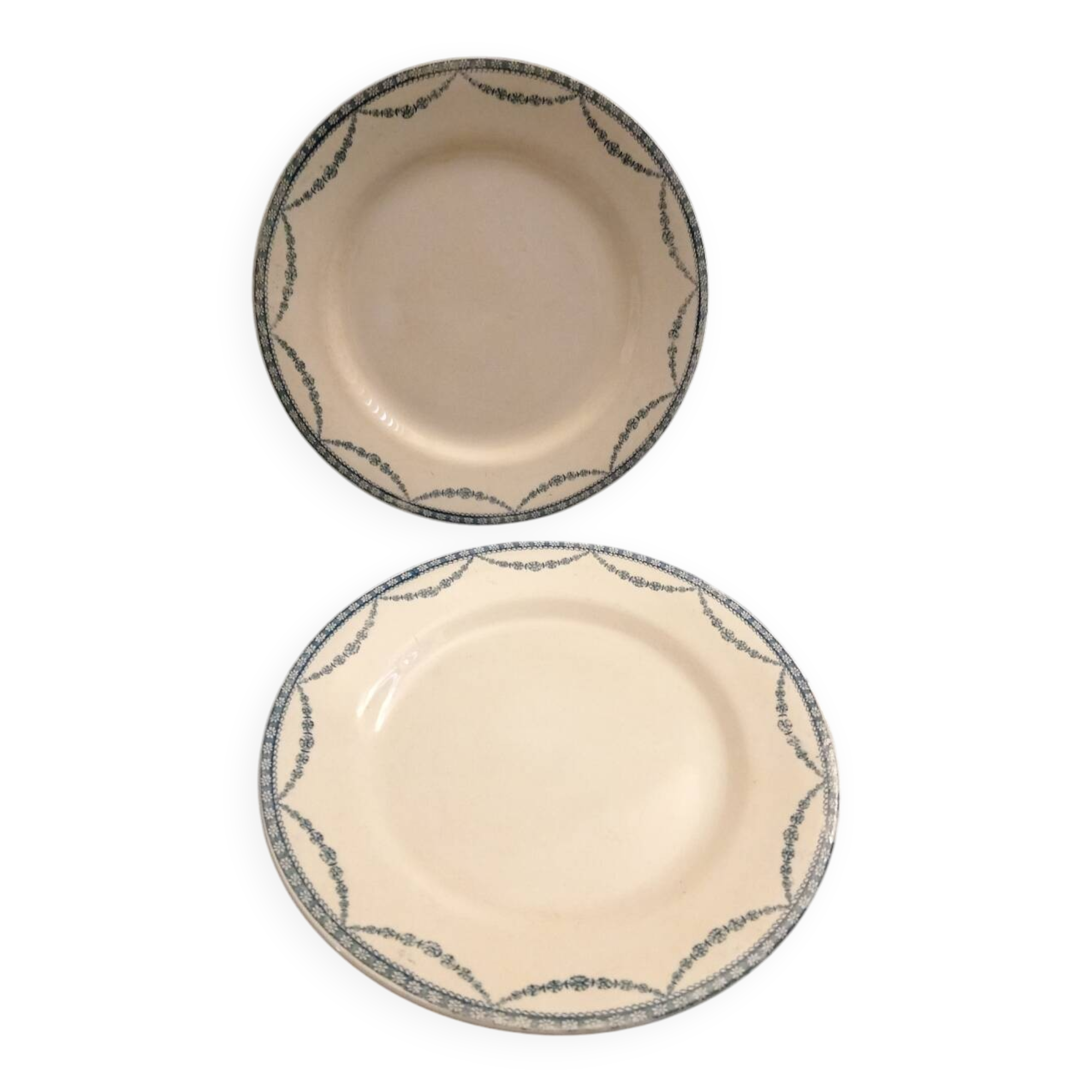 Lot d'assiettes plates Terre de fer