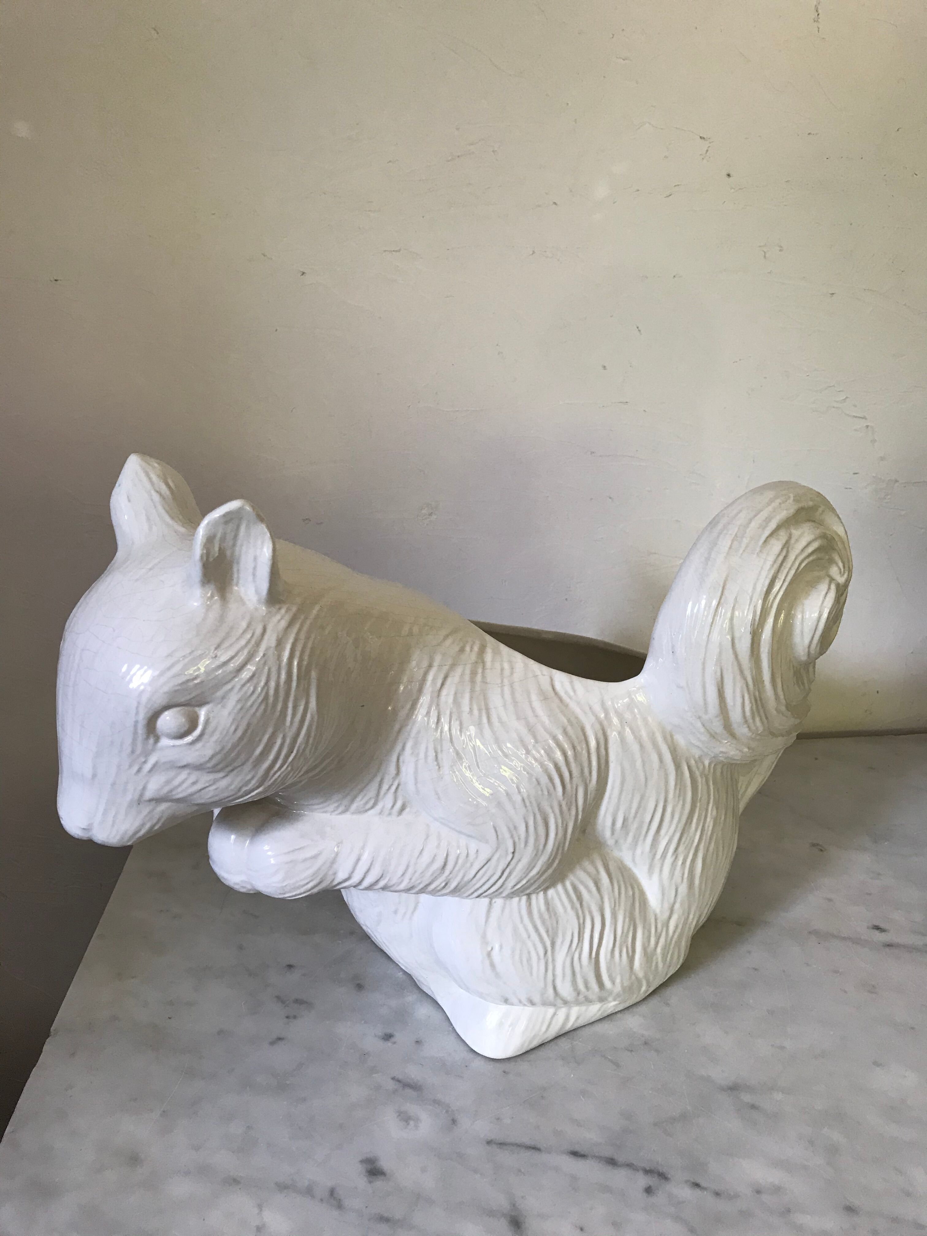 Cracked ceramic zoomorphic pot cache