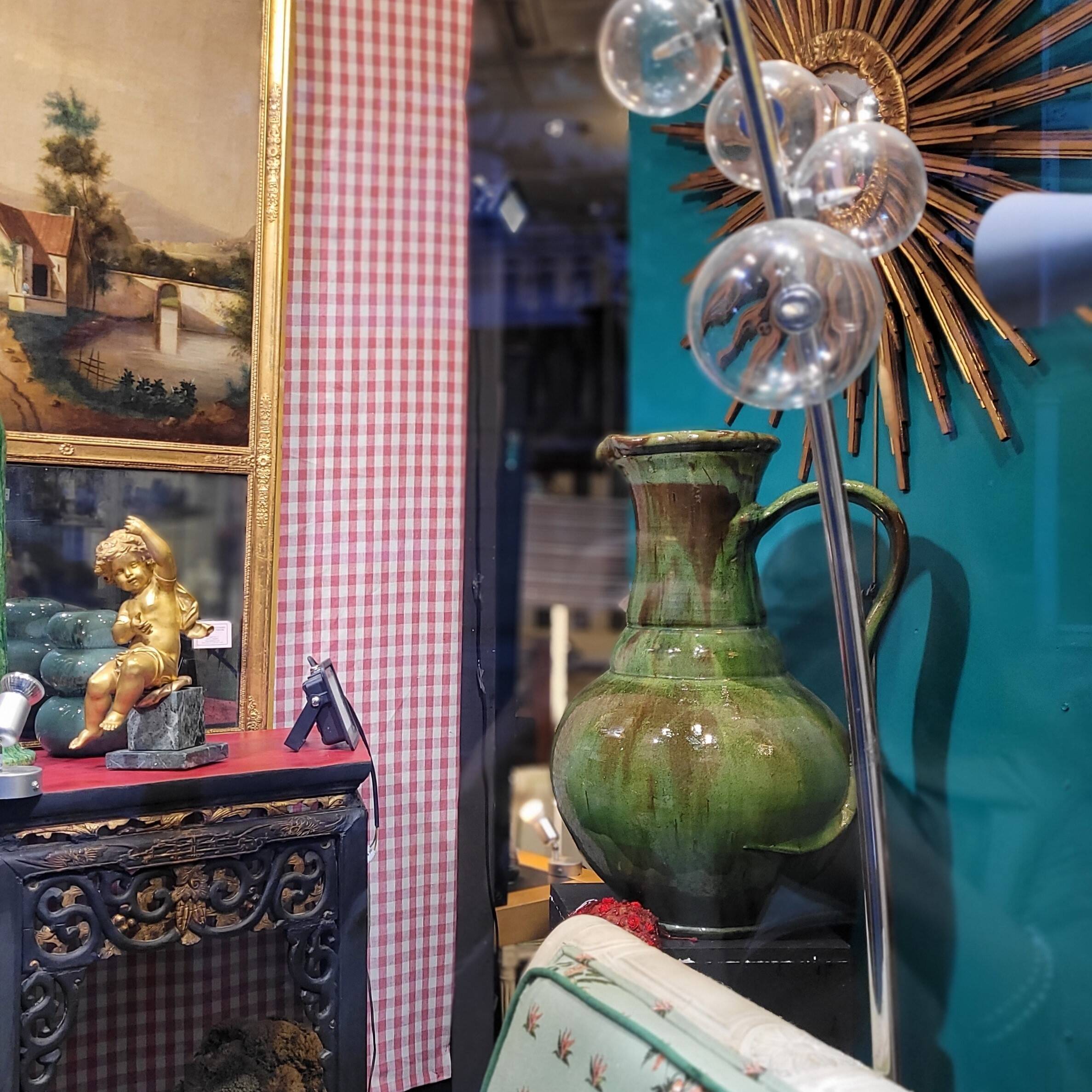 Pichet en céramique vernissée verte de Biot, France fin XIXème début XXème