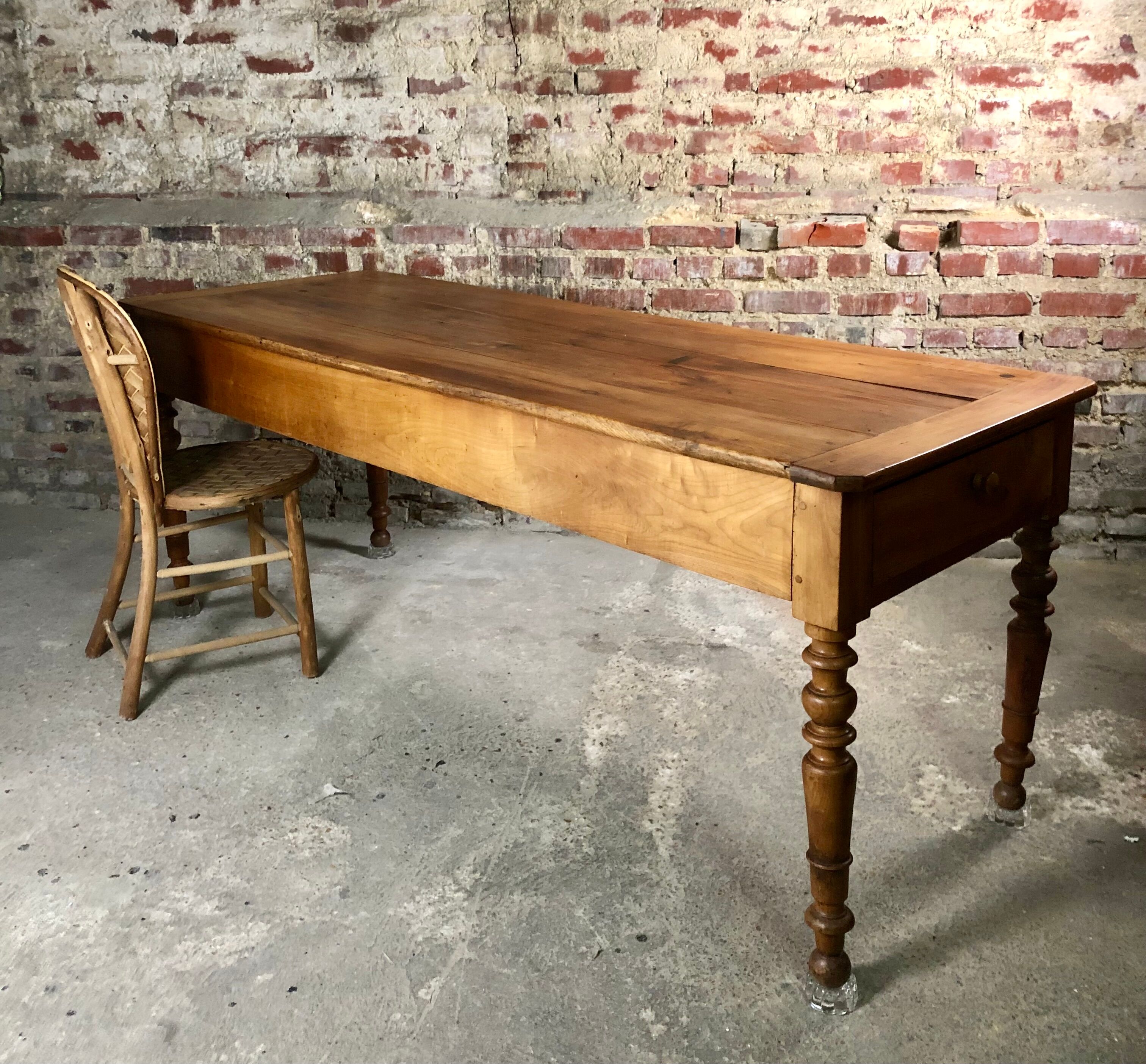 Table de ferme en merisier fin XIX eme