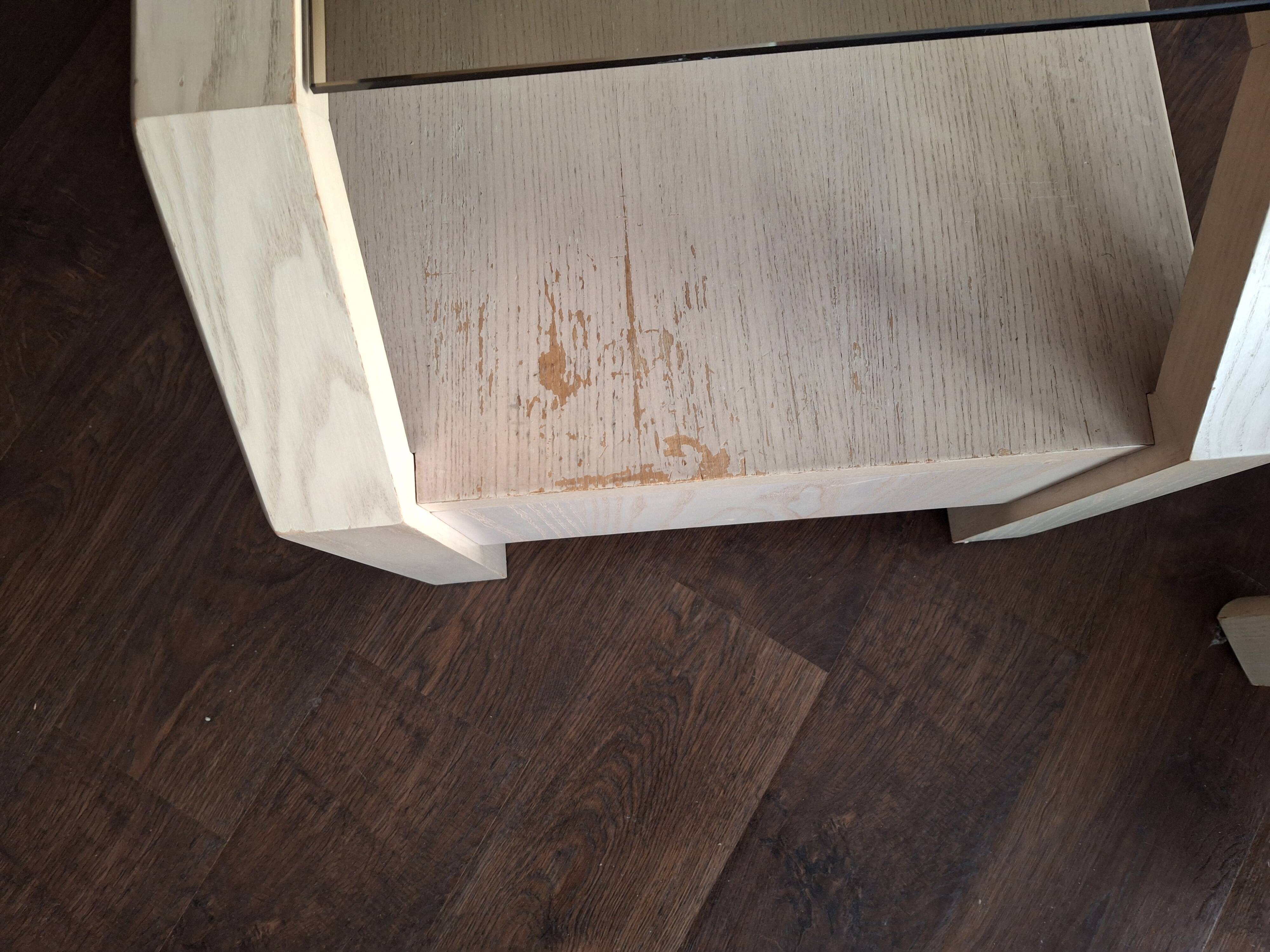 2 bedside tables with drawers