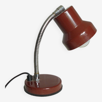 Petite lampe de bureau rouge et chrome vintage 1970
