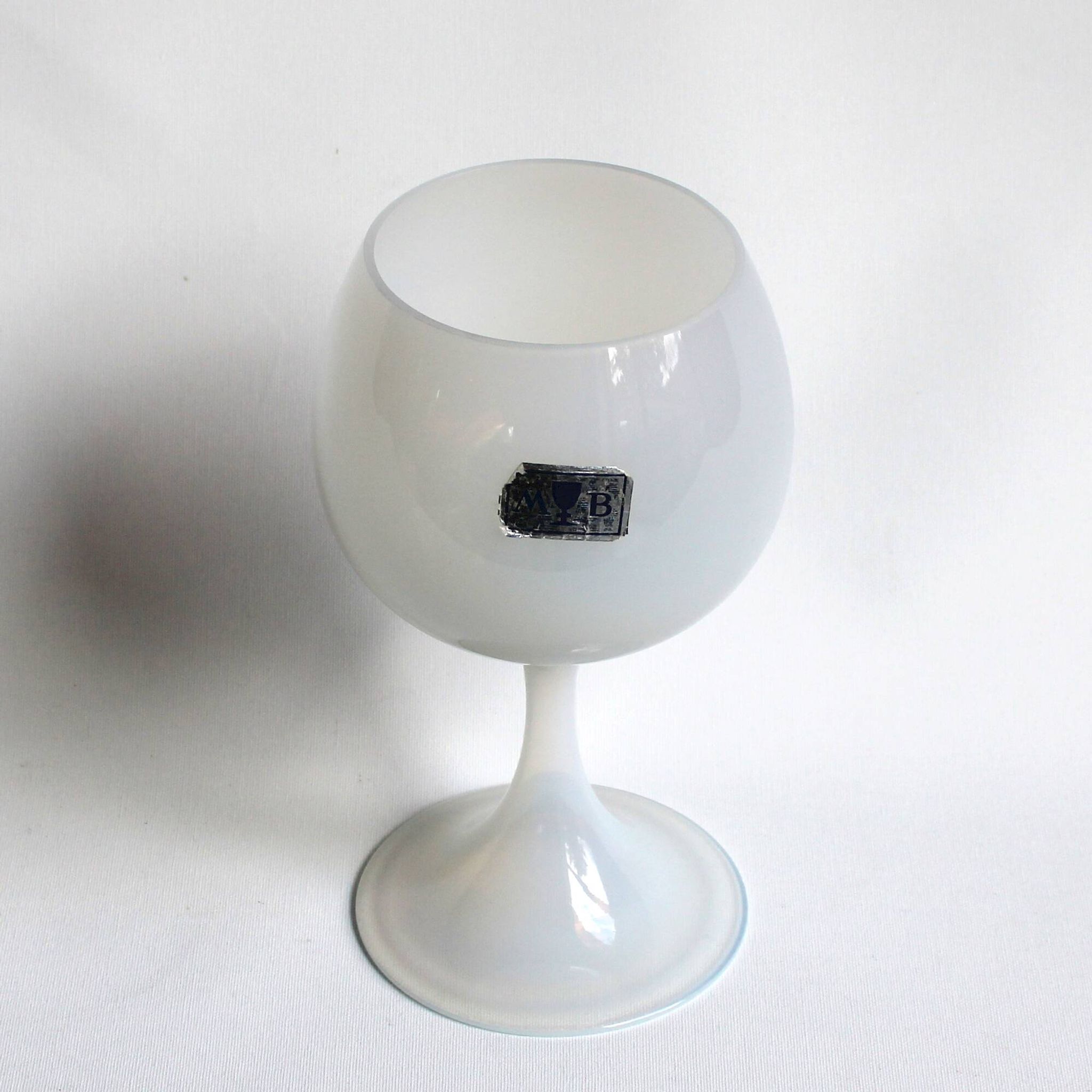 Opaline chalice from the 1950s - Manufacture de Boussu - Belgium