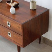 Scandinavian chest of drawers in rosewood | Vintage 1960